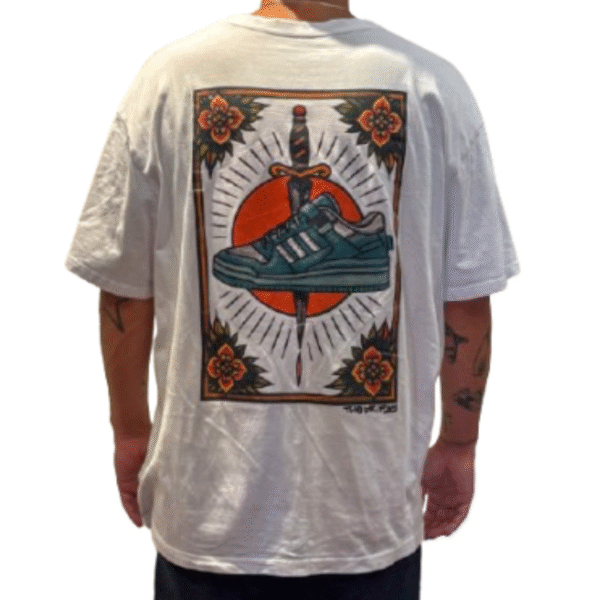 Camiseta Ink & Kicks